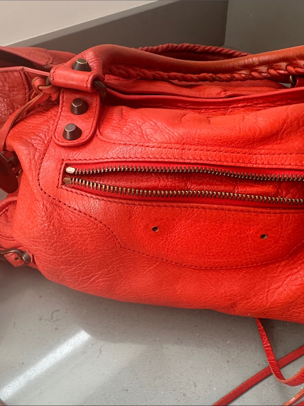 Balenciaga Large reddish orange Leather Shoulder Bag with Braided Handle - Picture 3 of 7